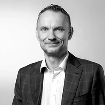 Tibor Hegedüs — Manager, CLEAR investment